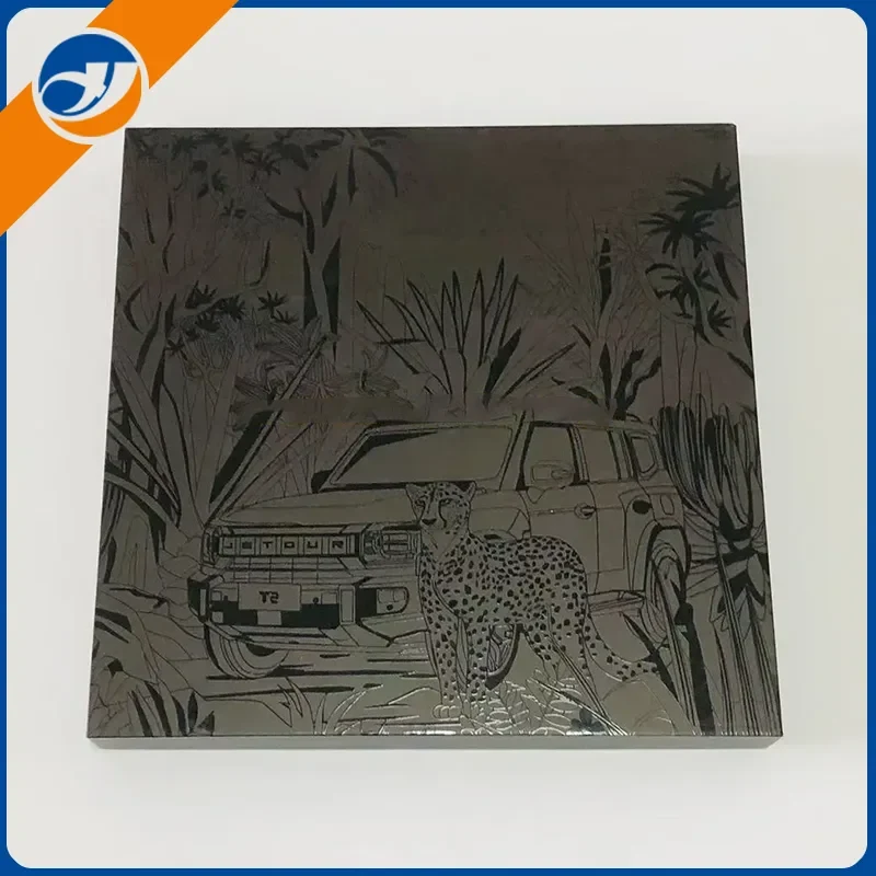 मॅट एम्बॉसिंग ब्लॅक गिफ्ट बॉक्स